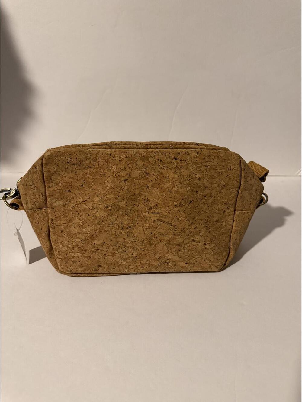Beautiful Fanny Pack - Picture 2 of 3